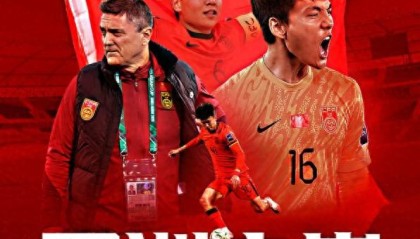 开云娱乐-越南0-3国足无缘决赛！看看越南球员怎么说，头号球星跪地道歉