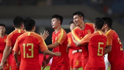 开云登录线上-邵佳一刚带国足踢了一场热身赛，这两位锋霸就爆发，携手进两球