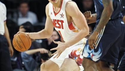 王仕鹏：姚明早先技术好身体不占优 练壮就好打了 杨瀚森亦需如此