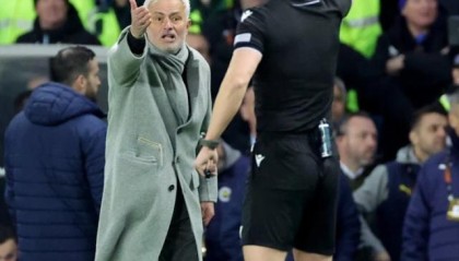 KAIYUN下载app-穆帅出局炮轰裁判“傲慢” 为什么全世界跟他对着干